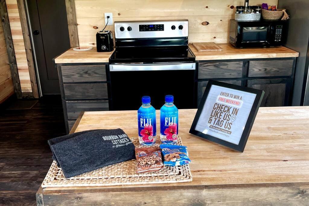 #4 Kentucky Bourbon Trail Bourbon Barrel Cottages Lawrenceburg Екстериор снимка