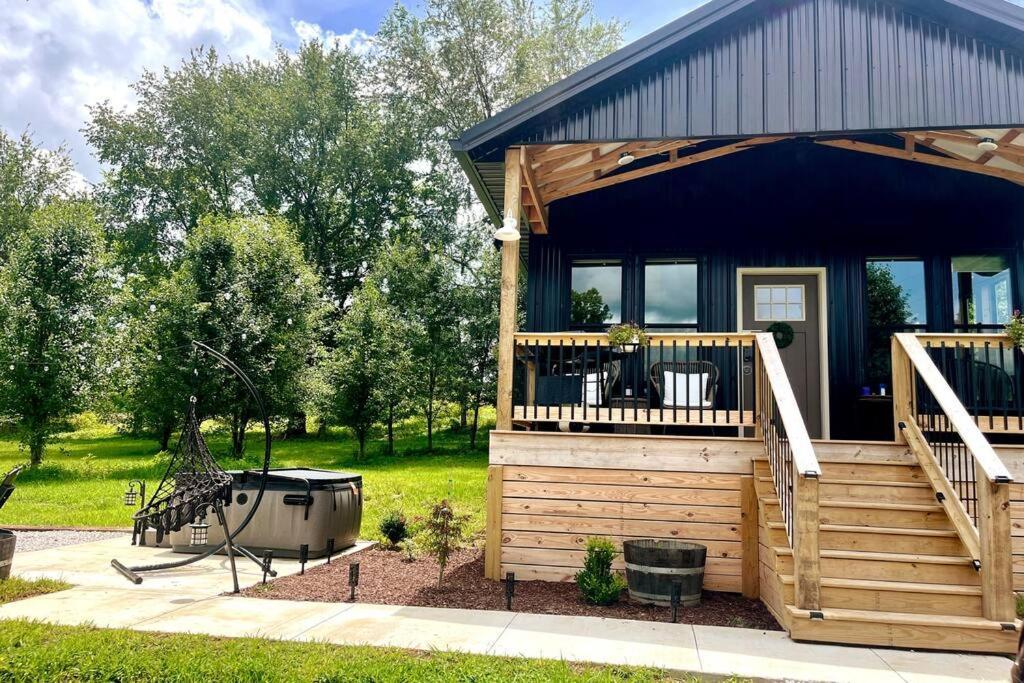 #4 Kentucky Bourbon Trail Bourbon Barrel Cottages Lawrenceburg Екстериор снимка
